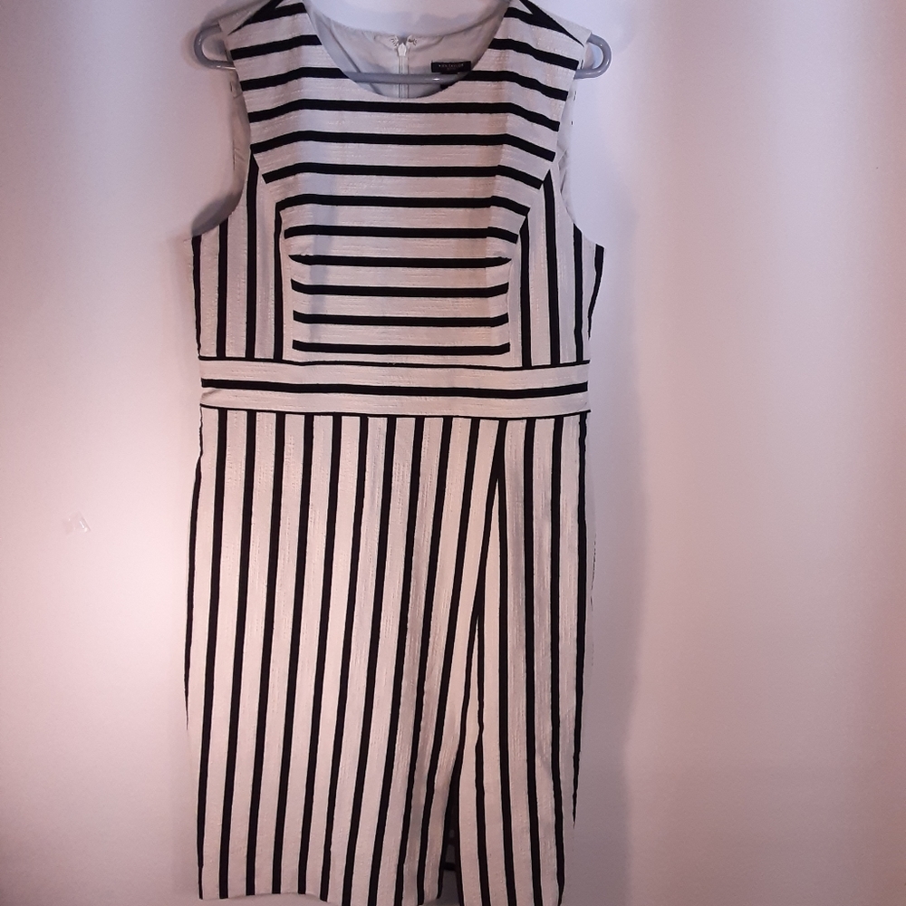 Women's sleeveless dress Ann Taylor 12 Petite